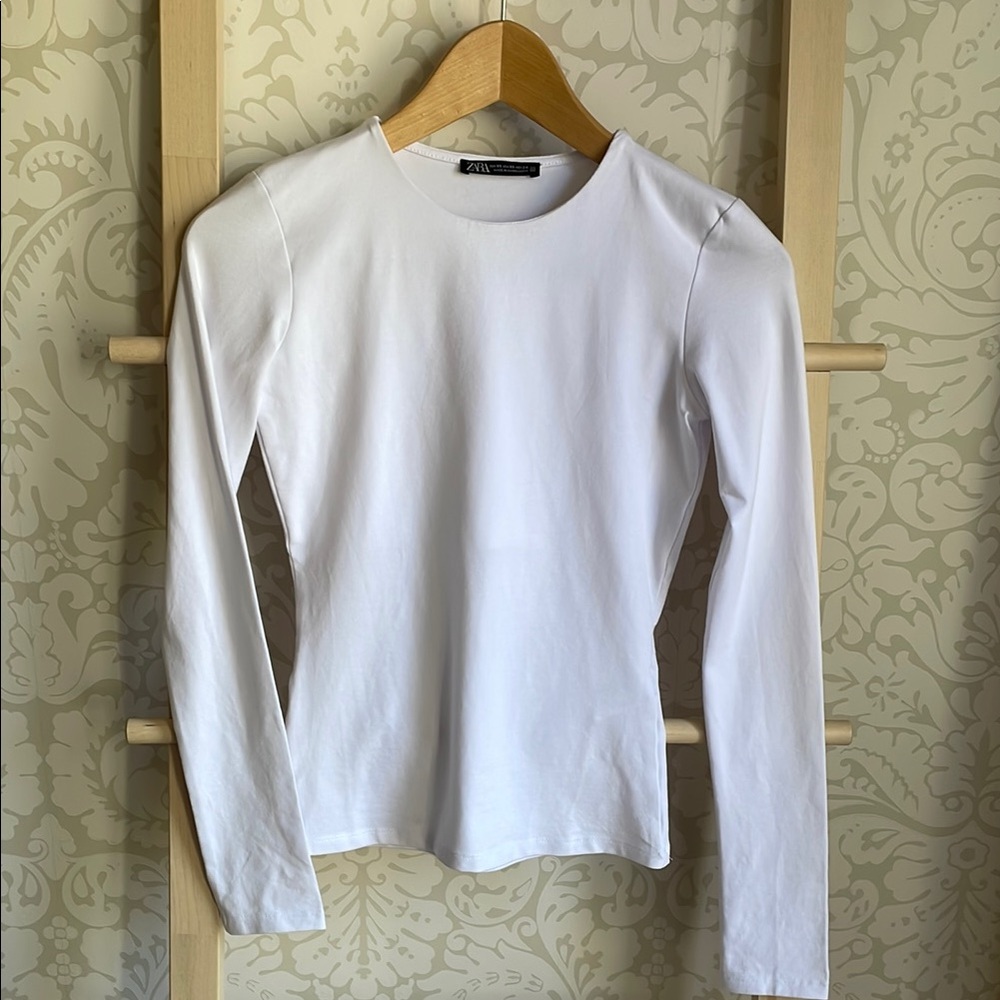New Zara long sleeve tshirt, lined